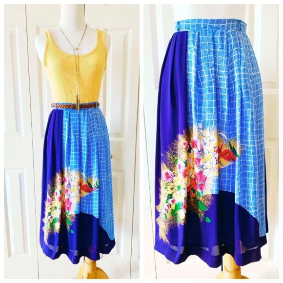 Vintage Dresses & Skirts - 🎉HP🎉VTG Midi Flower Skirt